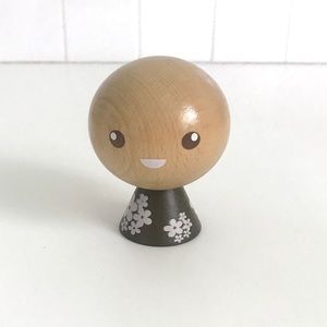 Wooden person kawaii shelf decor design figurine